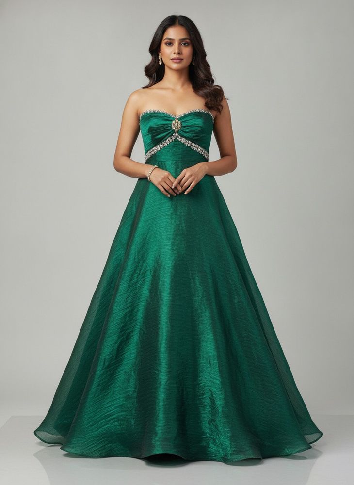 Stunning Emerald Green Gown