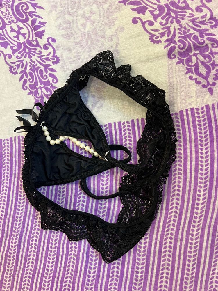 Elegant Black Lace Bikini Briefs