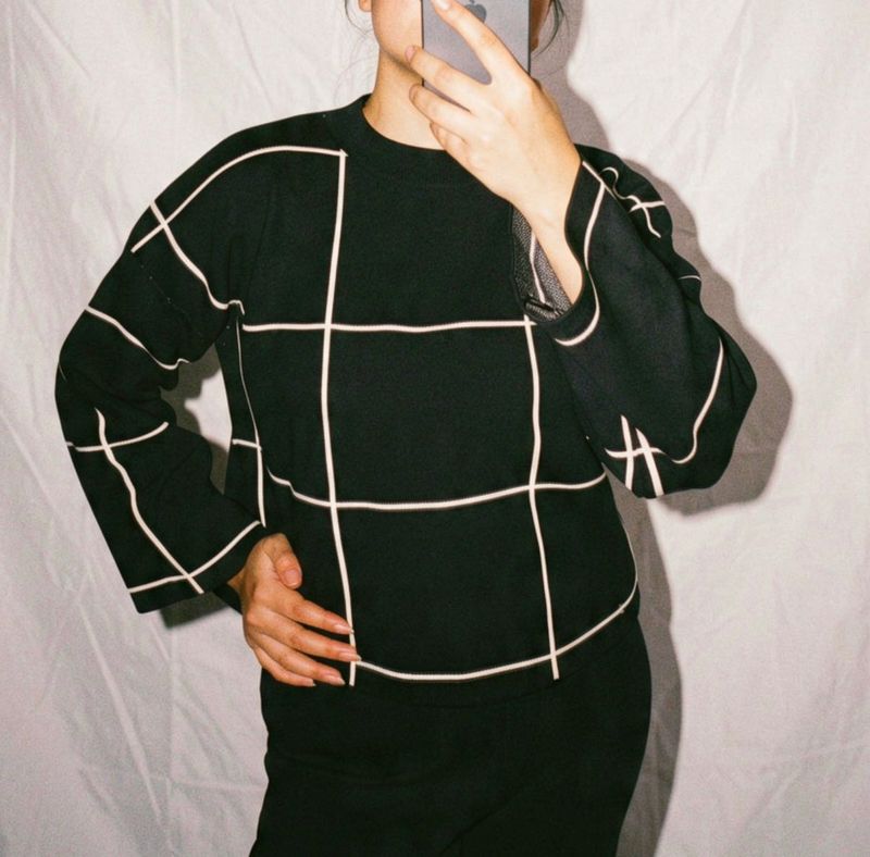 PRICE DROP‼️Grid sweater FREE DELIVERY