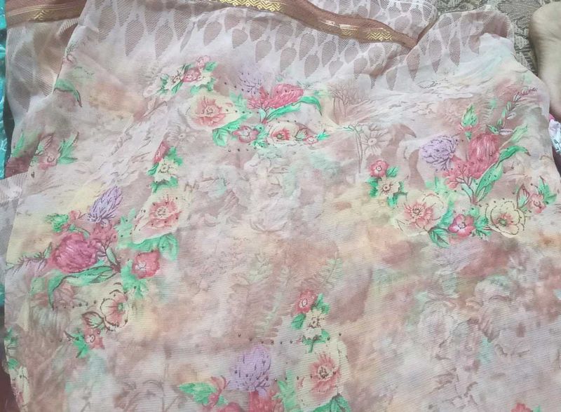 Floral light weight saree