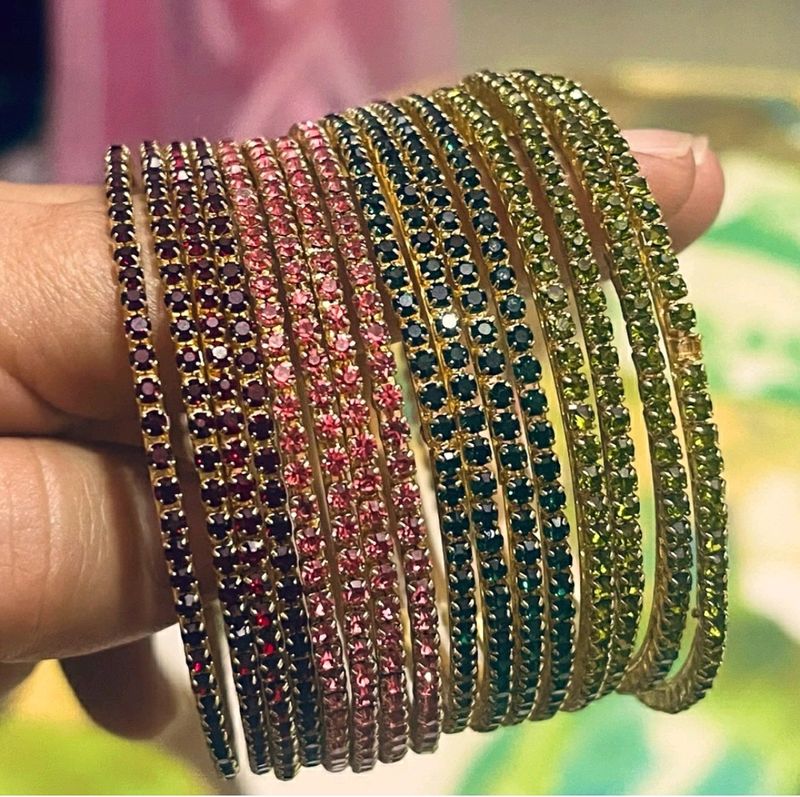 Bangle set in four colour with pretty stones