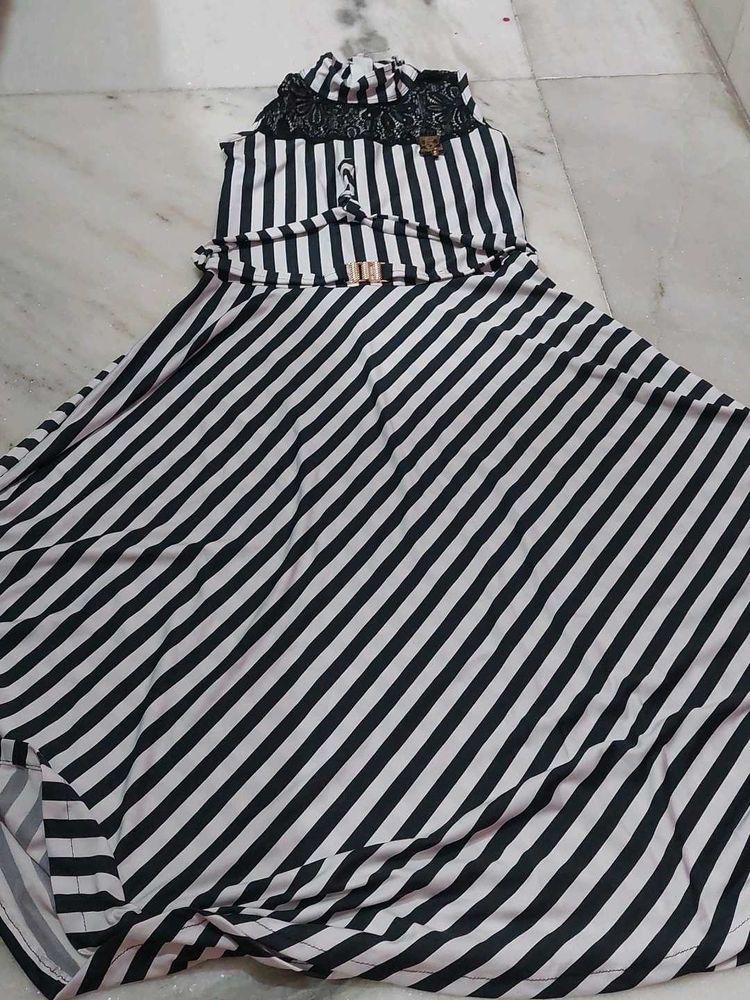 Stylish Striped Midi Dress (M)