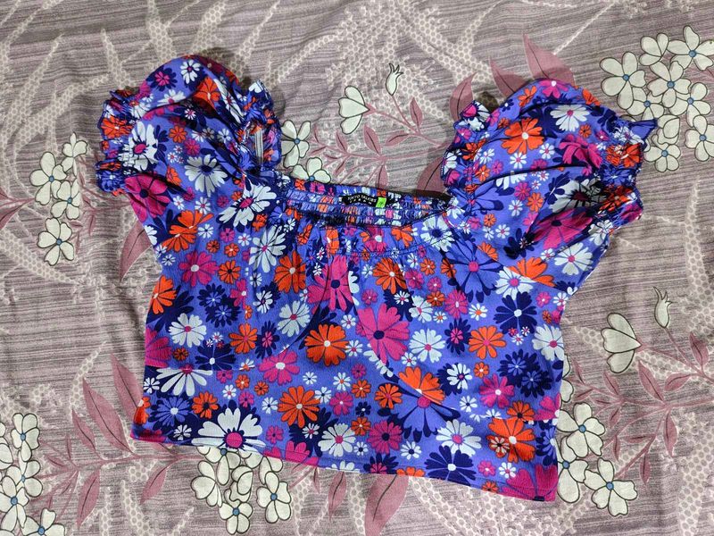 Floral Puff Sleeve Crop Top