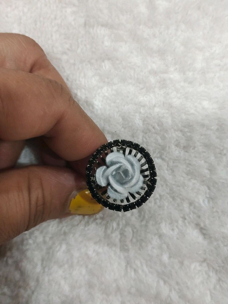 Flower Finger Ring