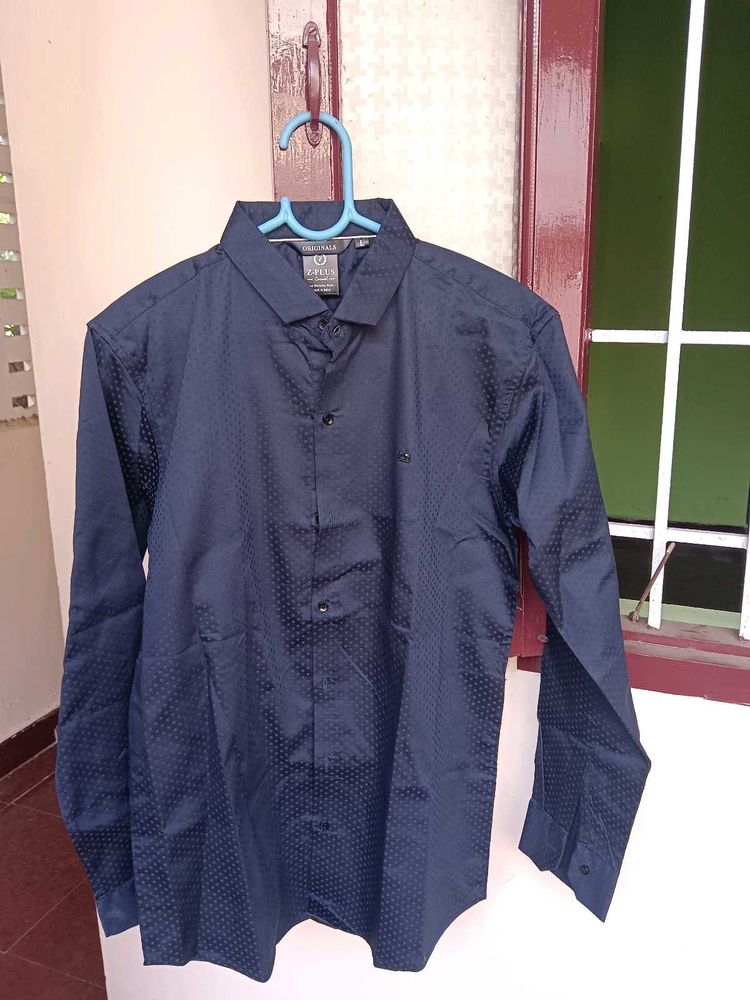 Men's Textured Navy Blue Shirt