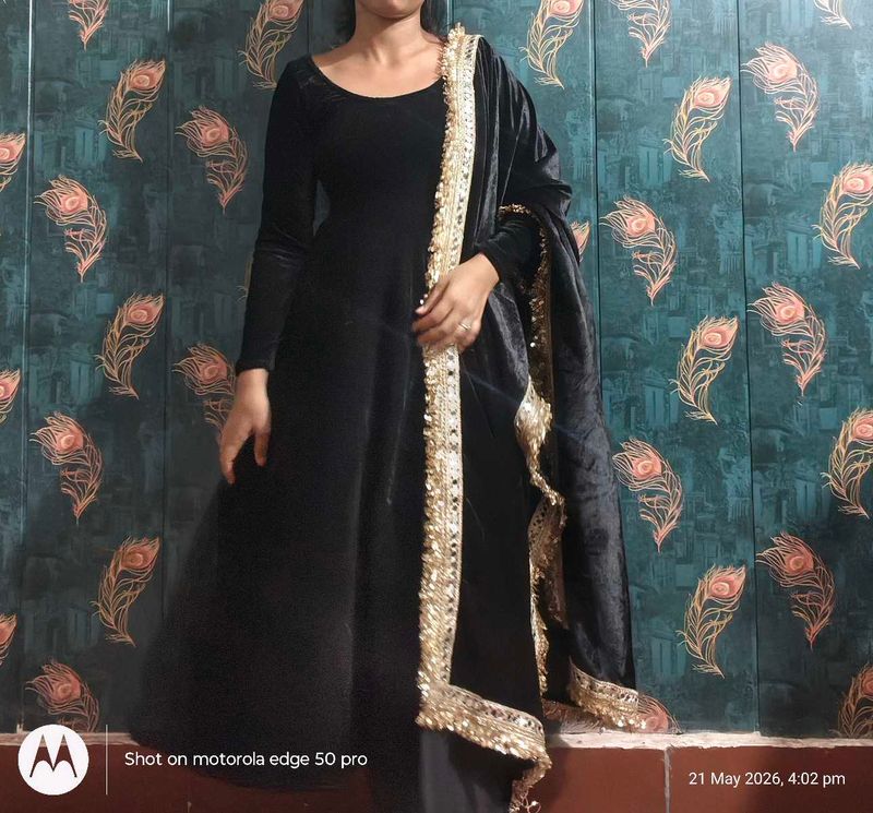 beautiful 😍 black anarkali with lace bordar duppa