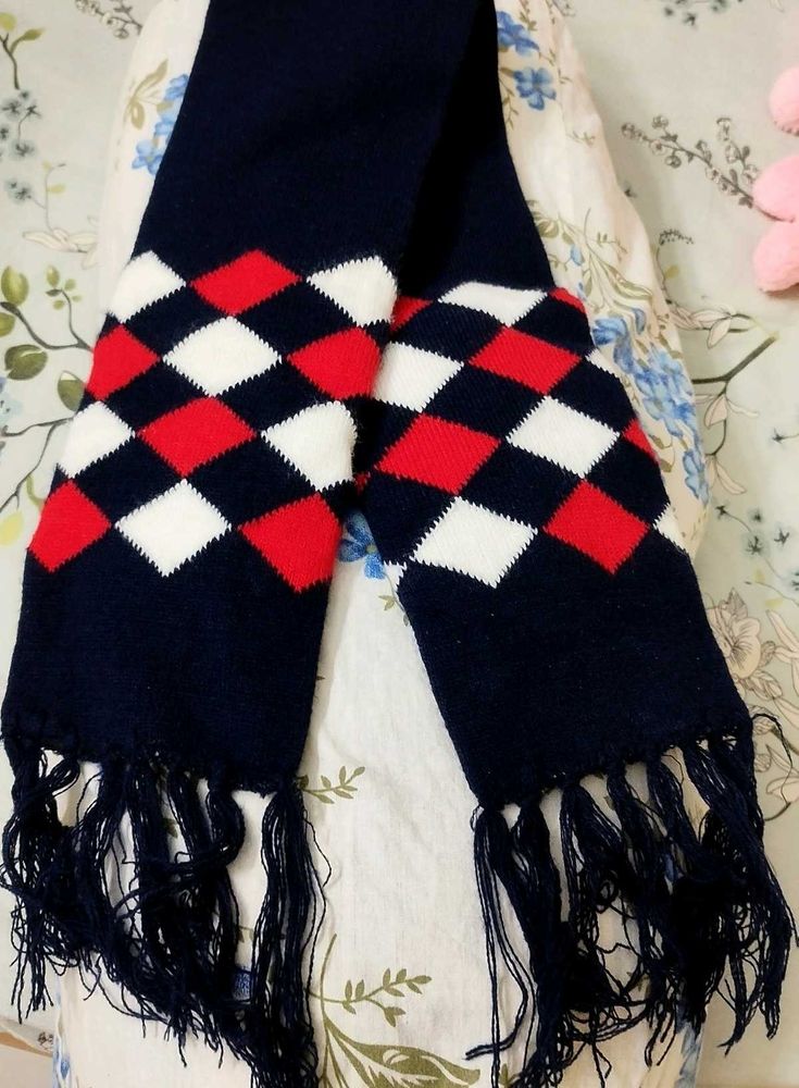 Stylish Argyle Pattern muffler