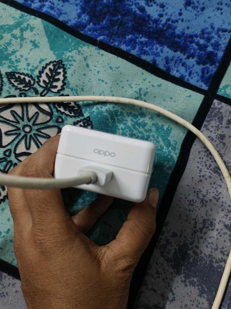 Oppo Charger - Reliable Power
