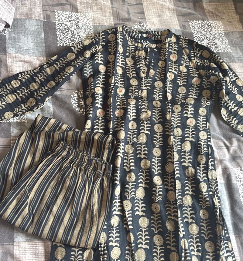 Stylish Printed Kurta Set