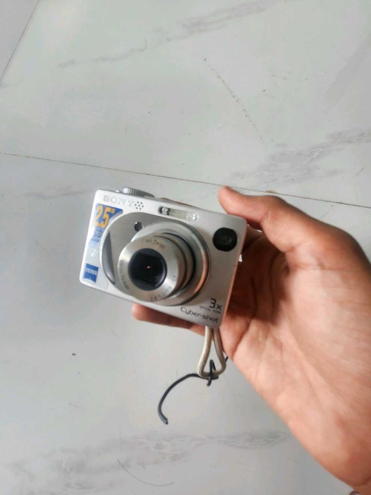 Sony Cyber-shot Digital Camera