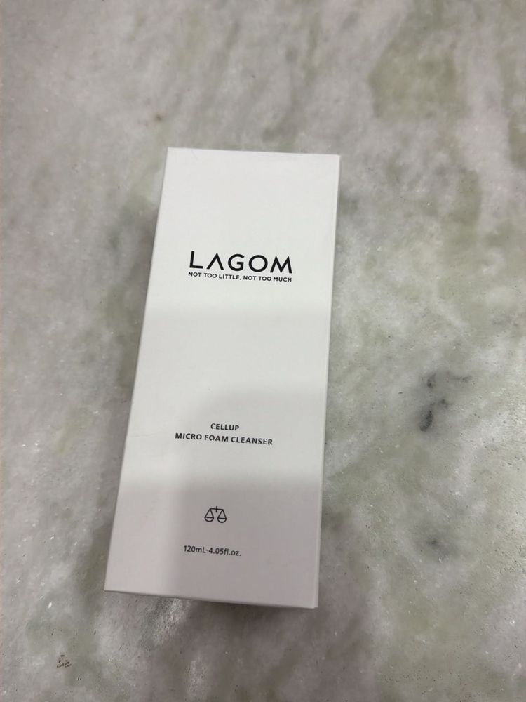 LAGOM Cellup Micro Foam Cleanser