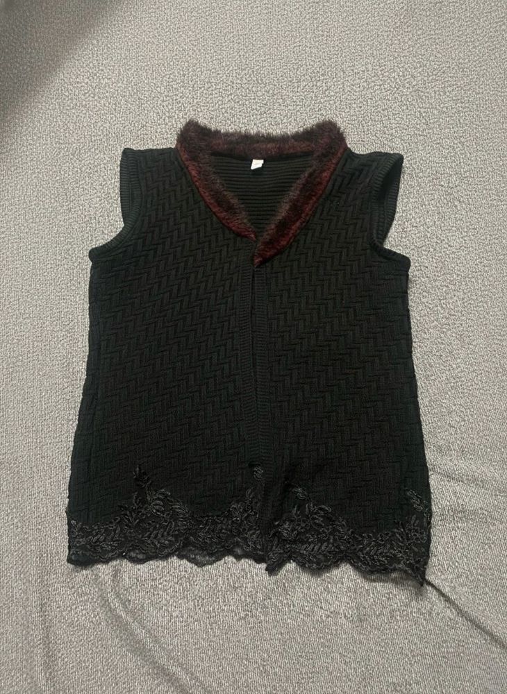 Elegant Black Sleeveless Vest