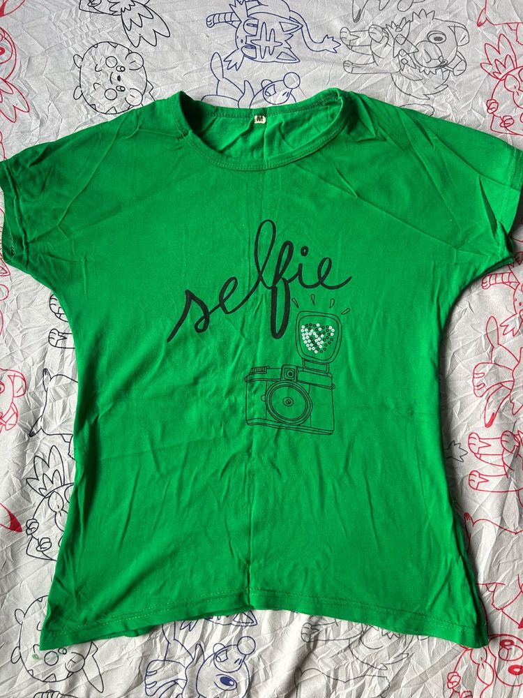 Green Selfie Camera T-Shirt