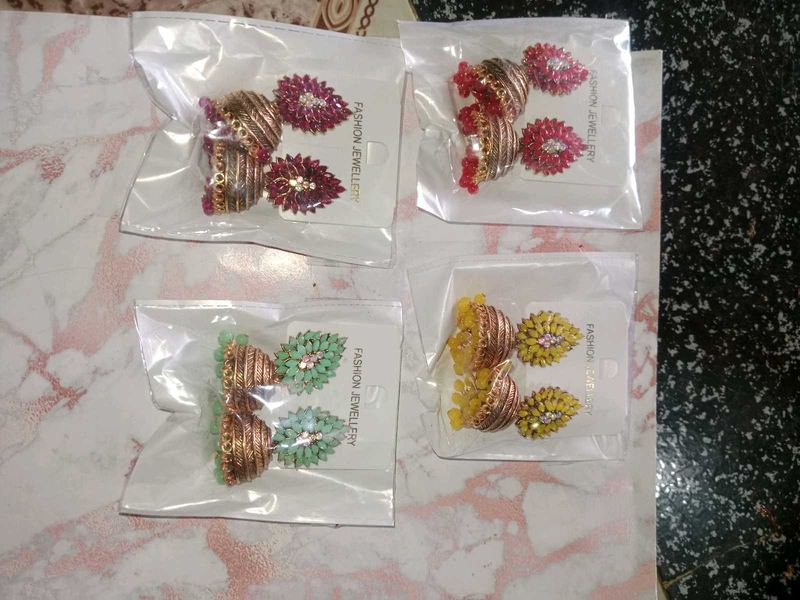 Fashionable Jhumka Earrings Set