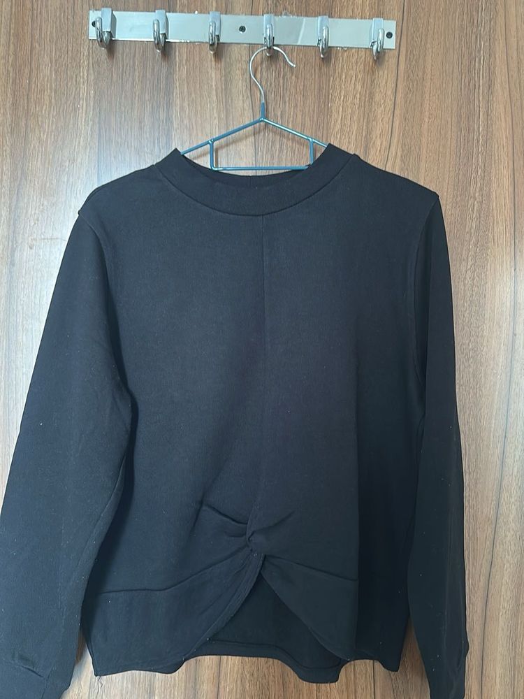 Chic Black Twist Detail Long Sleeve Top