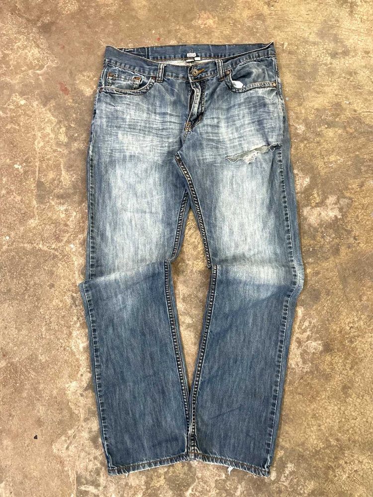 Men's Distressed Blue Jeans