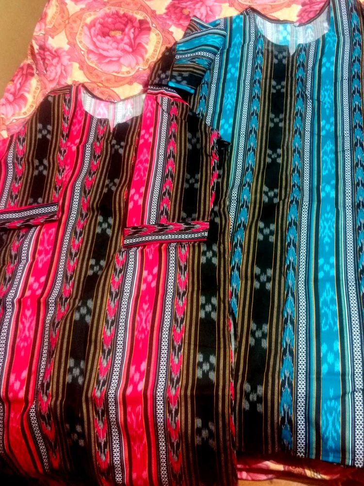 Elegant Sambalpuri print Kurtis combo with Strikin