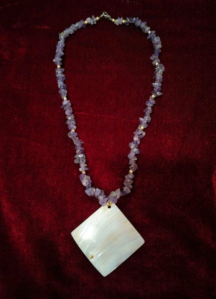 amethyst elegant necklace with shell pendent