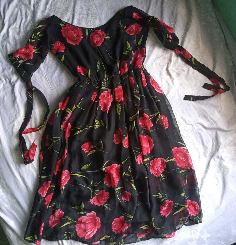 Floral Chiffon Midi Dress🌹🌺