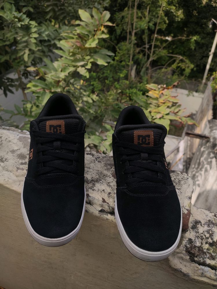 DC Shoes Size US 6.5