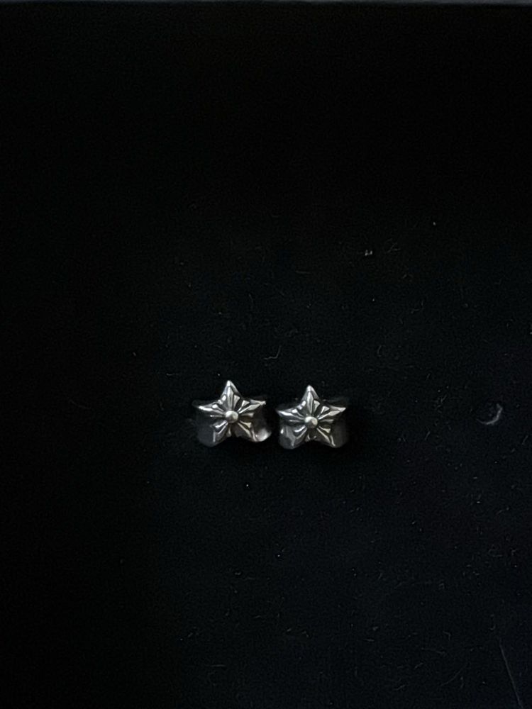 CHROME HEART STAR EARCUFF