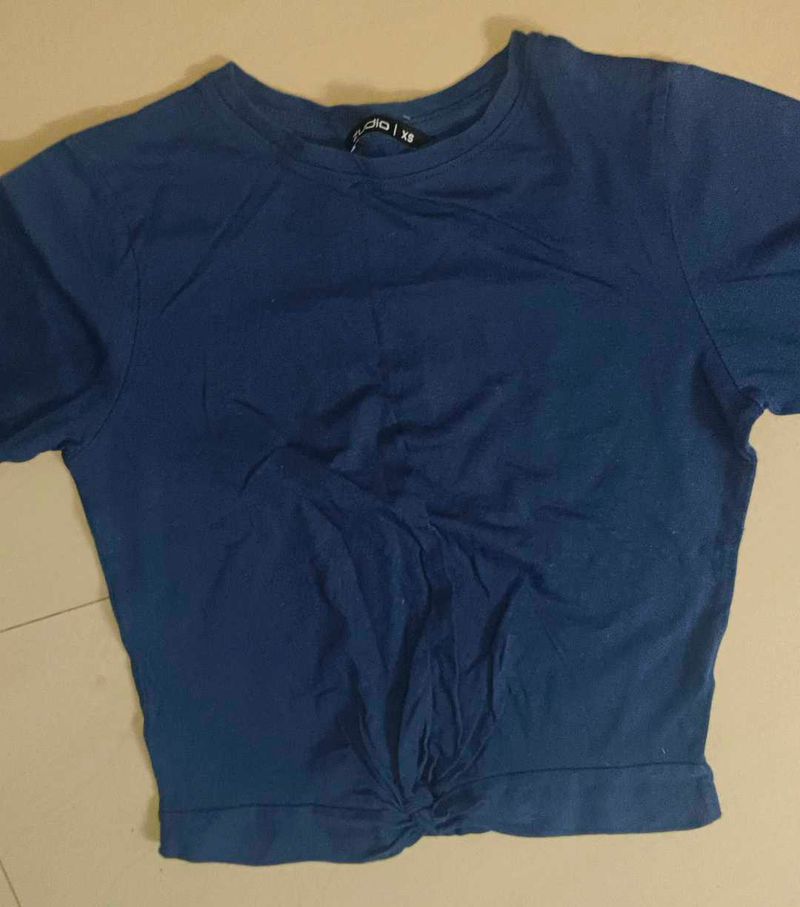 Blue Knotted Cropped T-shirt