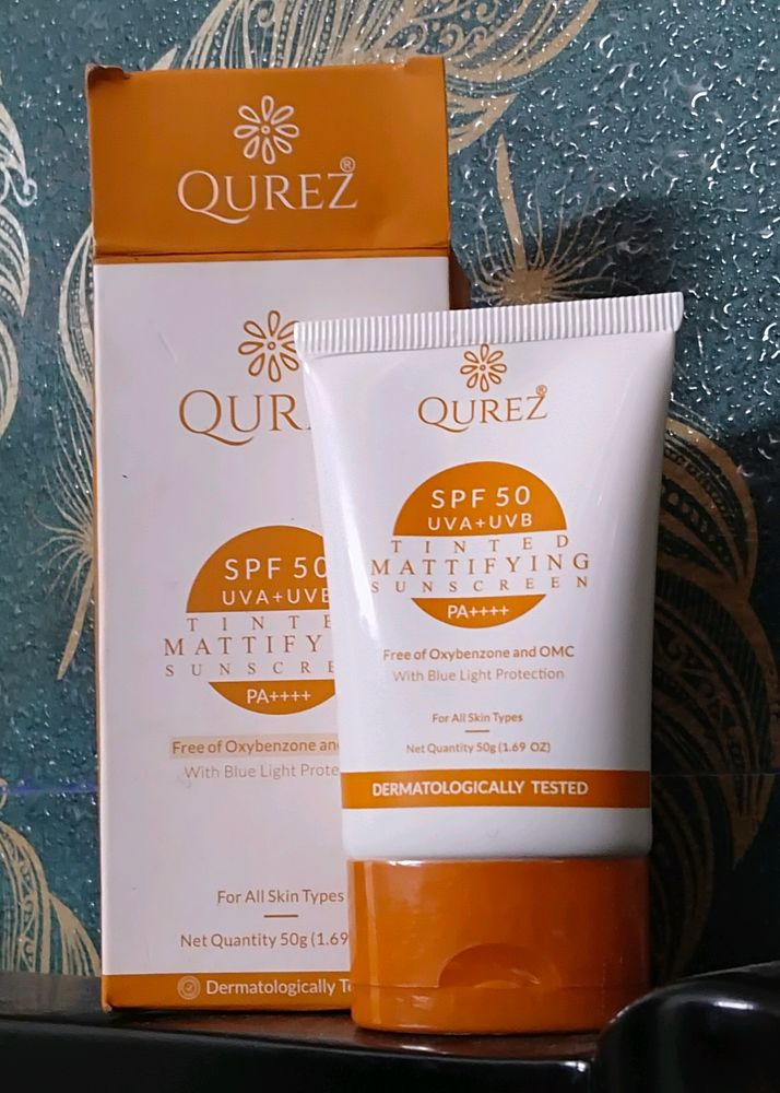 QUREZ TINTED MATTIFYING SUNSCREEN