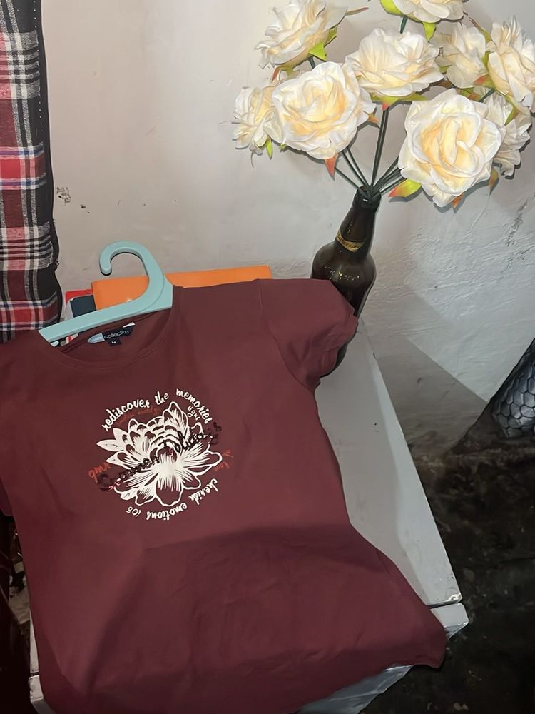 Maroon Graphic T-Shirt