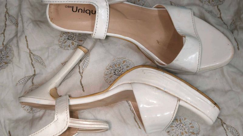 White Patent Block Heel 👠