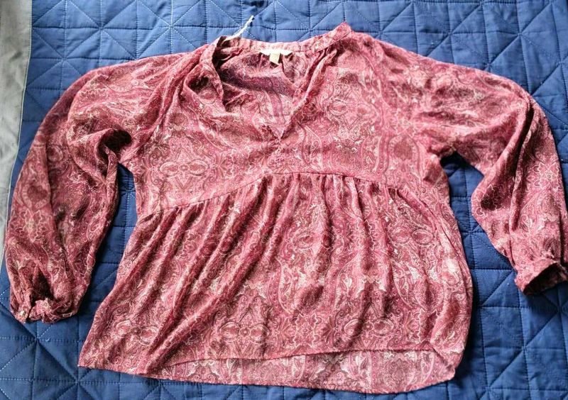 Flowy Paisley Print V-Neck Blouse
