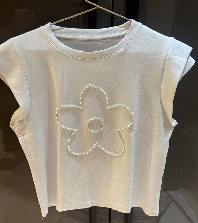 pearls women T-shirt