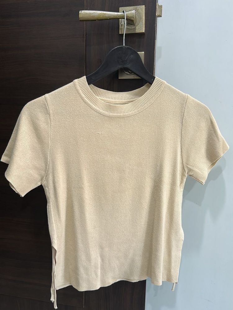 Elegant Beige Knit Top