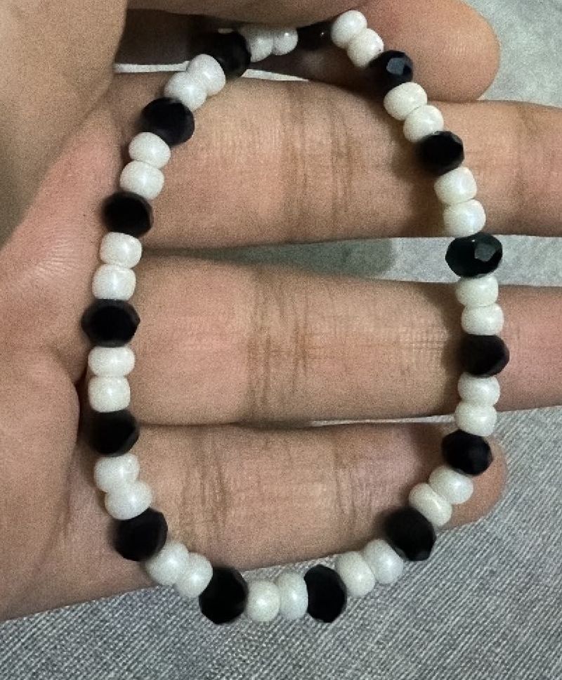 Black &amp; White Beaded Bracelet