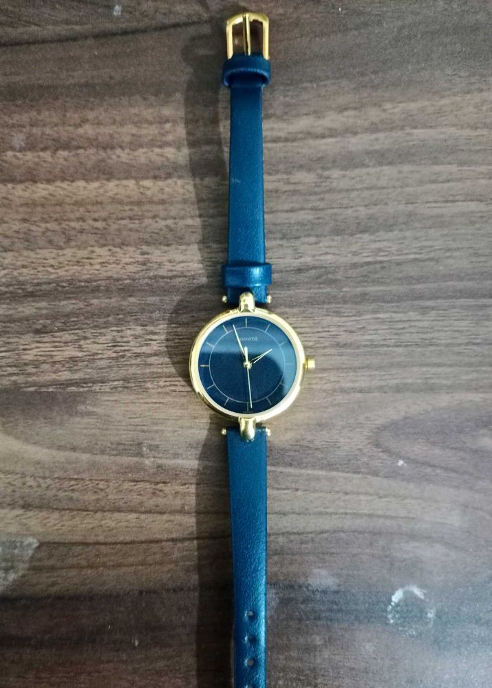 Elegant Blue Leather Strap Watch