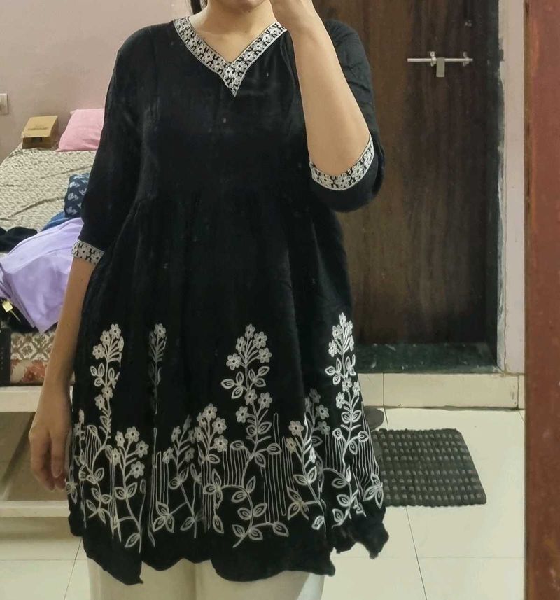 Stylish Black Kurta with White Embroidery