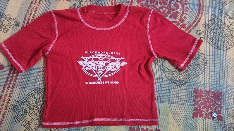 maroon colour crop top