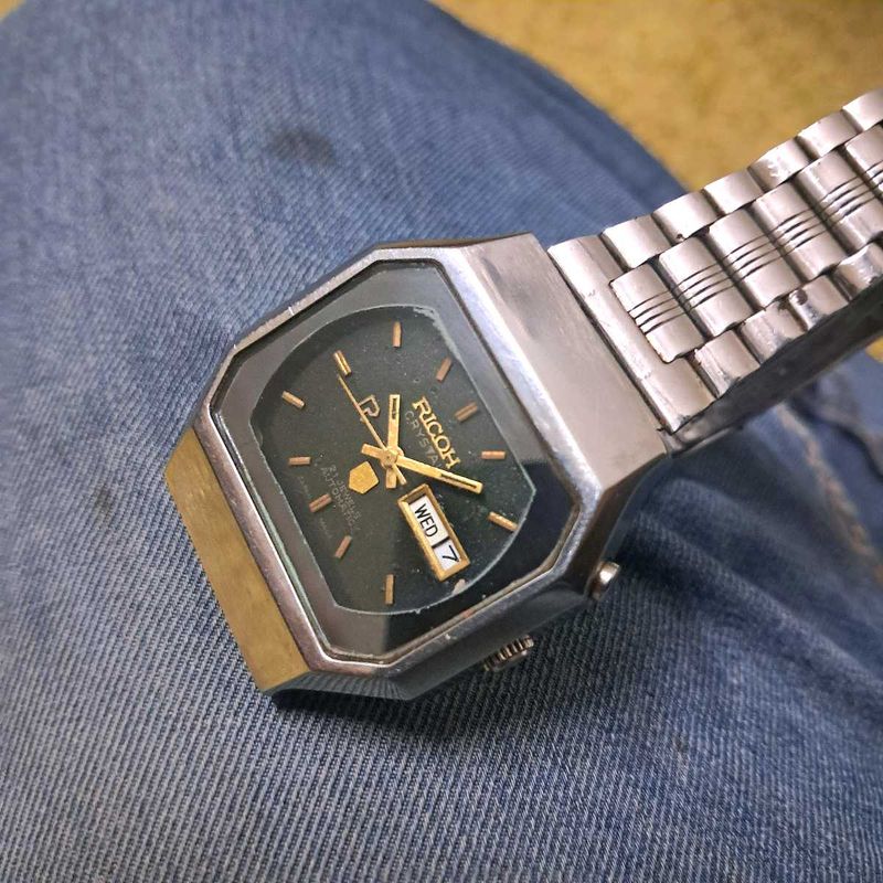 Vintage RICOH Crystal Watch