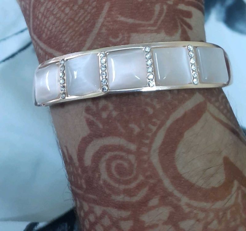 Elegant Rose Gold Bracelet with Stones