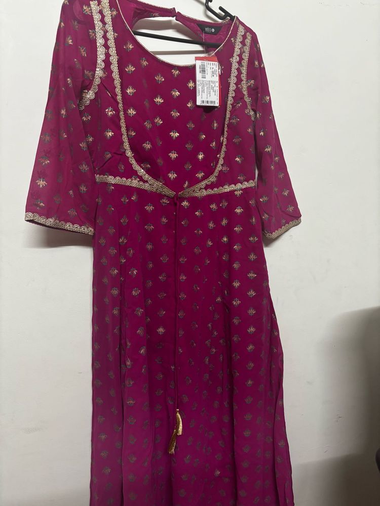 Stylish Pink Kurta with Gold Print