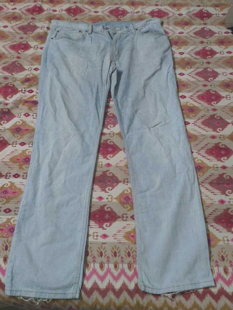 Levis 511- Light Wash Denim jeans