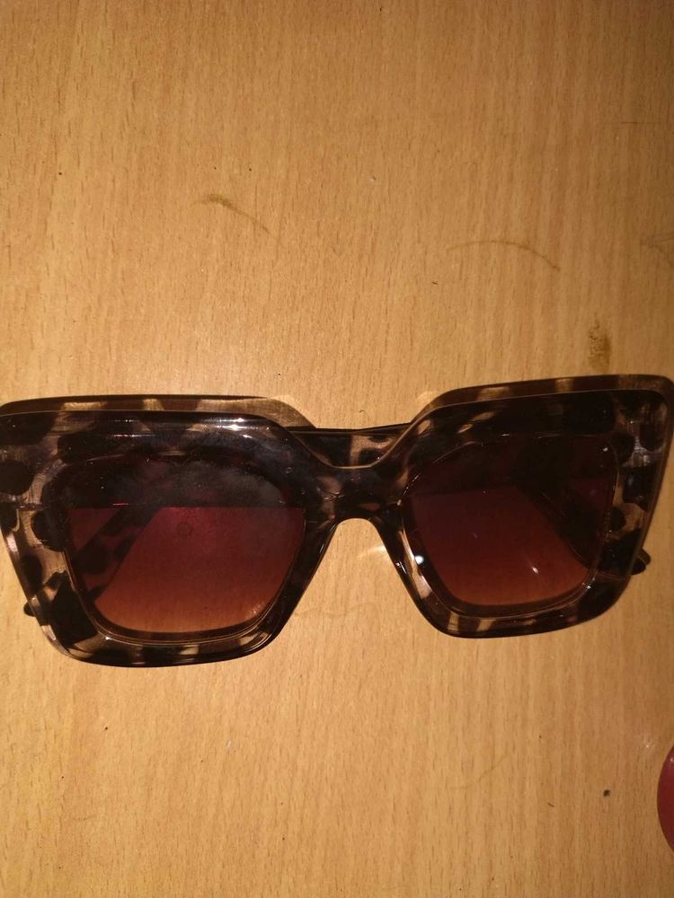 Stylish Leopard Print Sunglasses