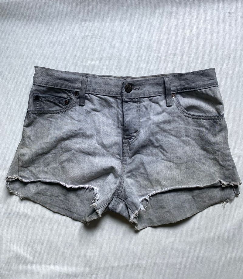 Gray Denim Shorts(A Slight stain on some part)