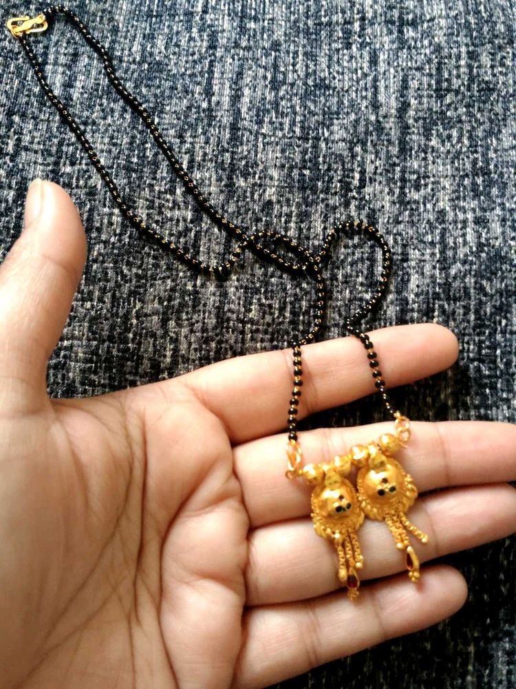 Elegant Gold Mangalsutra