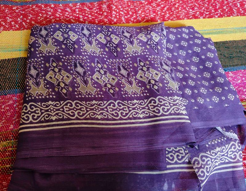 Beautiful Purple Saree with Intricate Print