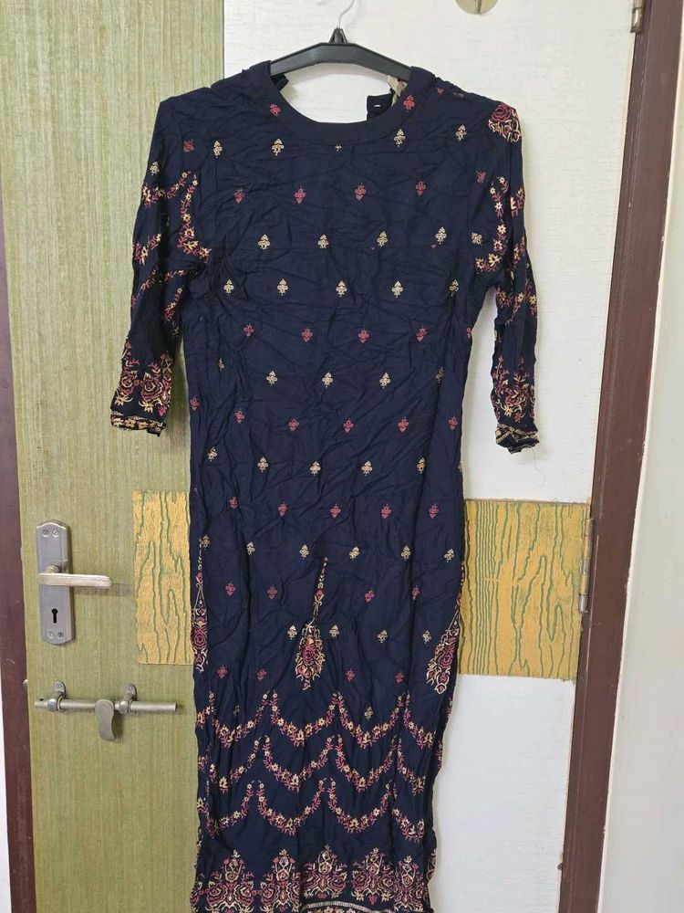 Navy Blue Embroidered Kurta