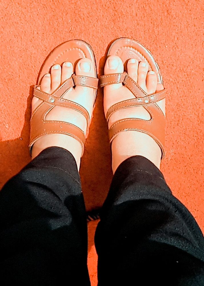 Offer Of The Lather Sandle Only One 129 Rupees