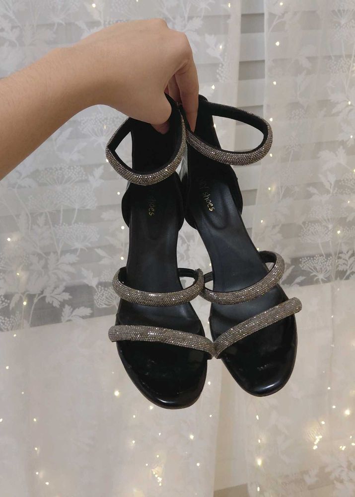 black pencil heels