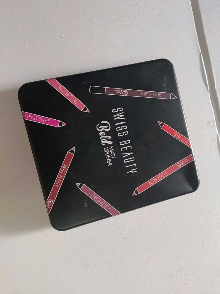 Swiss Beauty Bold Matte Lip Liner