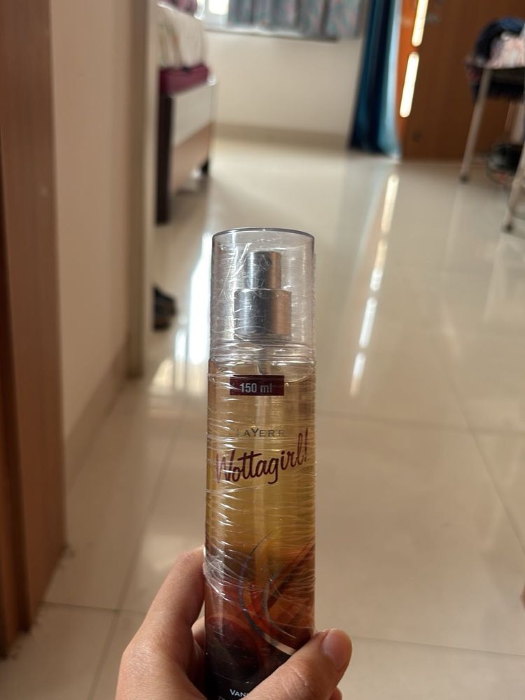 Layer'r Wottagirl Vanilla Twist Body Mist