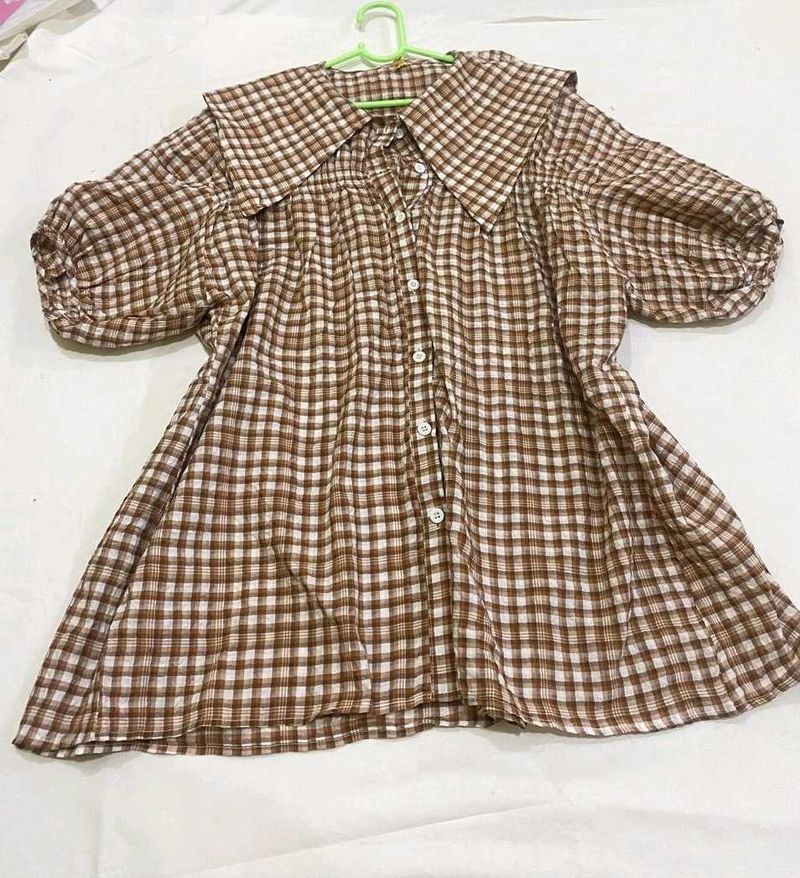 Cute Brown Gingham Puff Sleeve Top